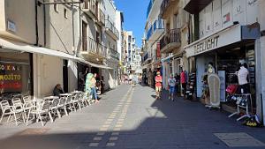 32 - Rosas - Paseo Maritime et Plage Nova